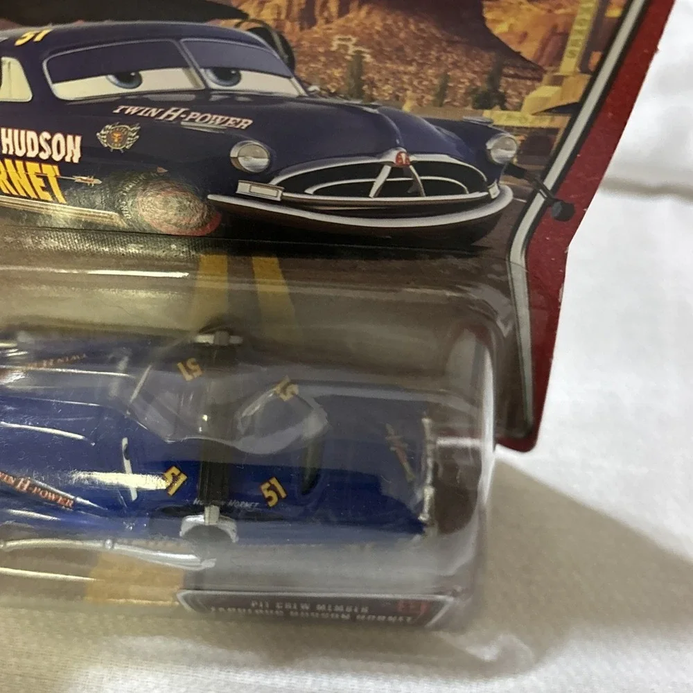 Disney Pixar Cars Pit Crew Member Fabulous Hudson Hornet‎ #33 Lenticular Eyes
